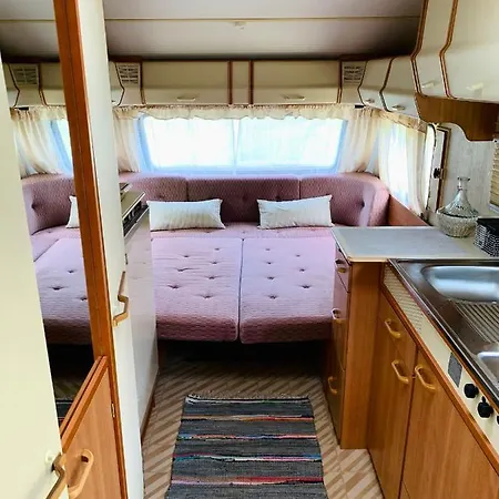 Hiiukaravan Lyxtält Orjaku