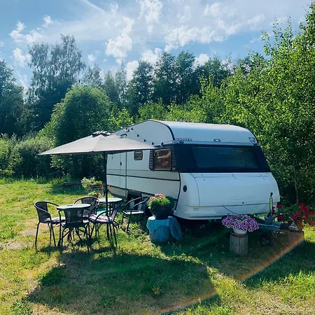 Hiiukaravan Lyxtält Orjaku